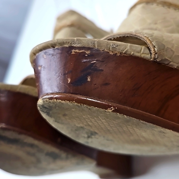 Loft  Kourtney Cream Platform Sandals Size 7 - Picture 9 of 9